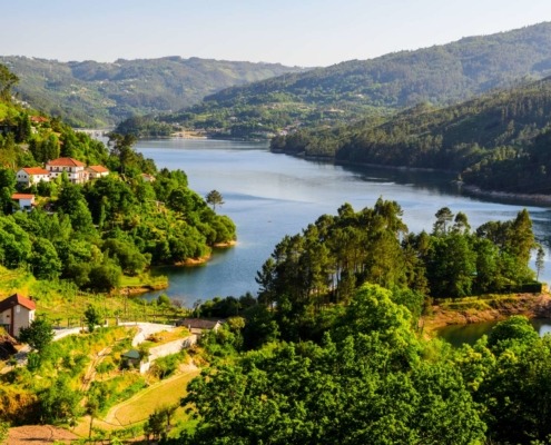 Le Minho, un paysage naturel d’une grande beauté et d’une biodiversité énorme et une terre gorgée d’Histoire, d’une grande richesse culturelle.