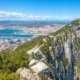 Visite de la ville historique de Gibraltar. Arrivée sur place, 2 options: shopping ou visite du fameux rocher avec un guide.