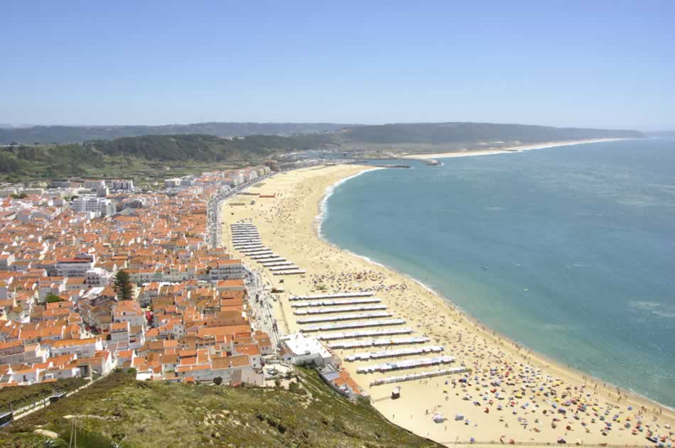 Excursion d'une journée du Nord de Lisbonne: Obidos, Alcobaça, Nazaré, Batalha, Sanctuaire de Fatima.