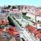 Avec un guide local pour la visite de la Tour de Belém, le Monument des Découvertes, le monastère de Jerónimos, le quartier populaire d’Alfama, la Place du Commerce et la Cathédrale de Lisbonne.